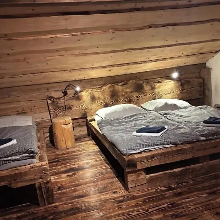 Vyr Chalet